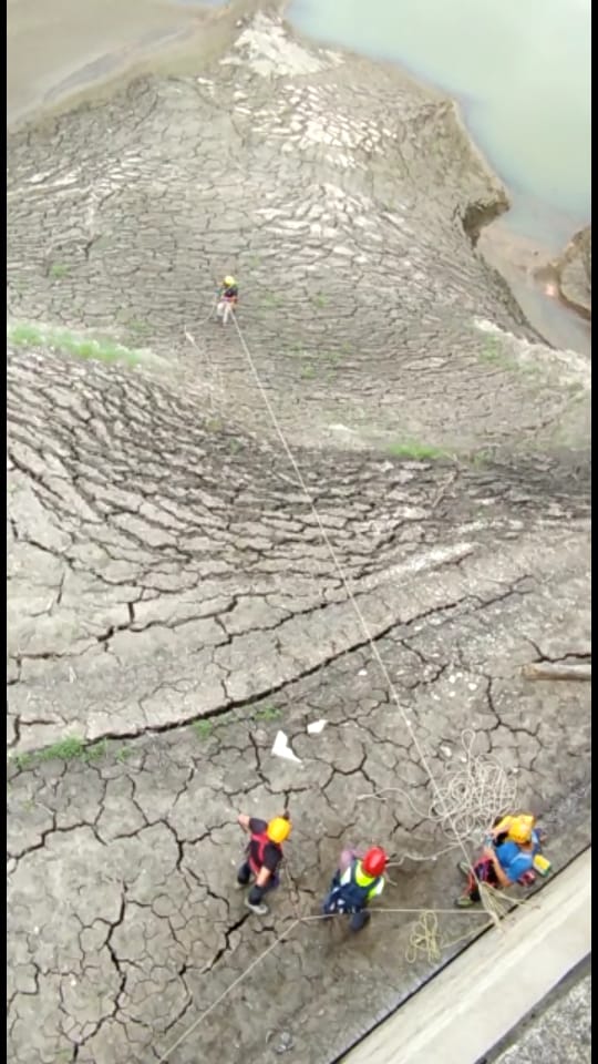 Il campionamento dei sedimenti in diga a Porretta Terme (Bologna, Italia)